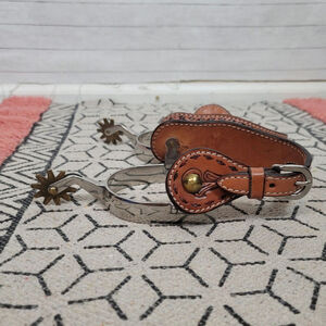 FLORAL & SILVER ADJUSTABLE BUCKLE COWBOY SPURS